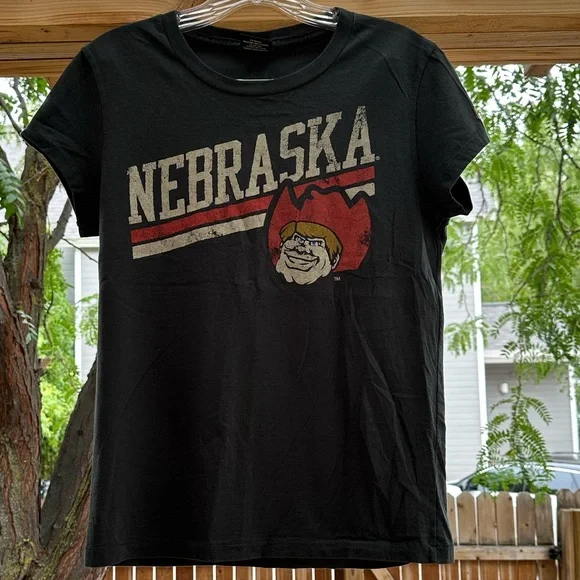 Nebraska NWOT Herbie Husker Cornhusker Tailgate Short Sleeve T Tee Shirt medium - Picture 1 of 9